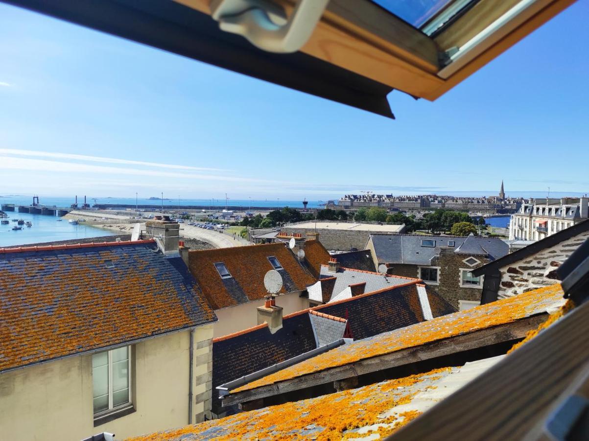 Appartement Saint Malo Vue Sur Mer Et Sur Intra Muros, Ferry, Plage Et Commerces A 50 M Exterior foto